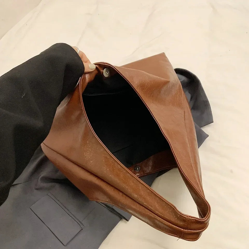 Designer Large PU Leather Hobo Underarm Bags Lady Fashion Shoulder Party Bag for Women New Trend Y2K Casual Handbags and Purses