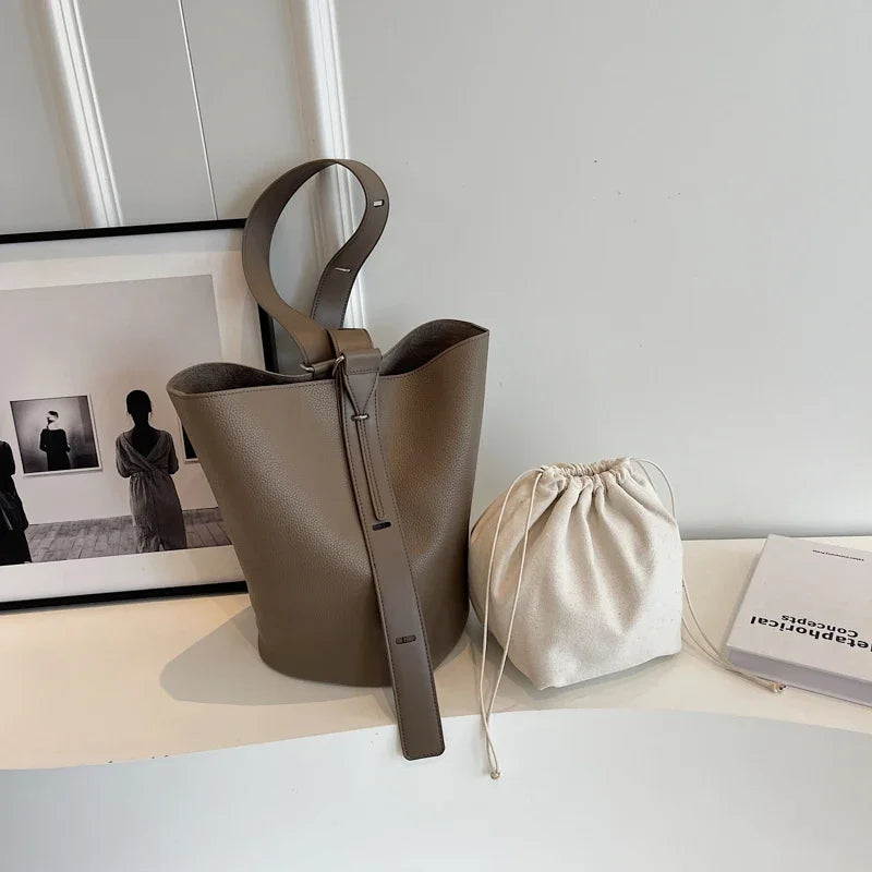LEFTSIDE Retro Small Solid Color Leather Shoulder Bags for Women 2025 Designer Korean Fashion Female Handbags Underarm Bag