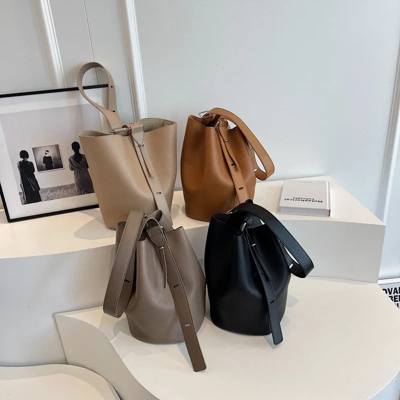 LEFTSIDE Retro Small Solid Color Leather Shoulder Bags for Women 2025 Designer Korean Fashion Female Handbags Underarm Bag